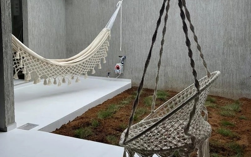 Smart Ways To Use Hammock For Staycation Décor